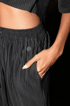 Youngla W244 Aria Pleated Pants<Women Joggers & Pants