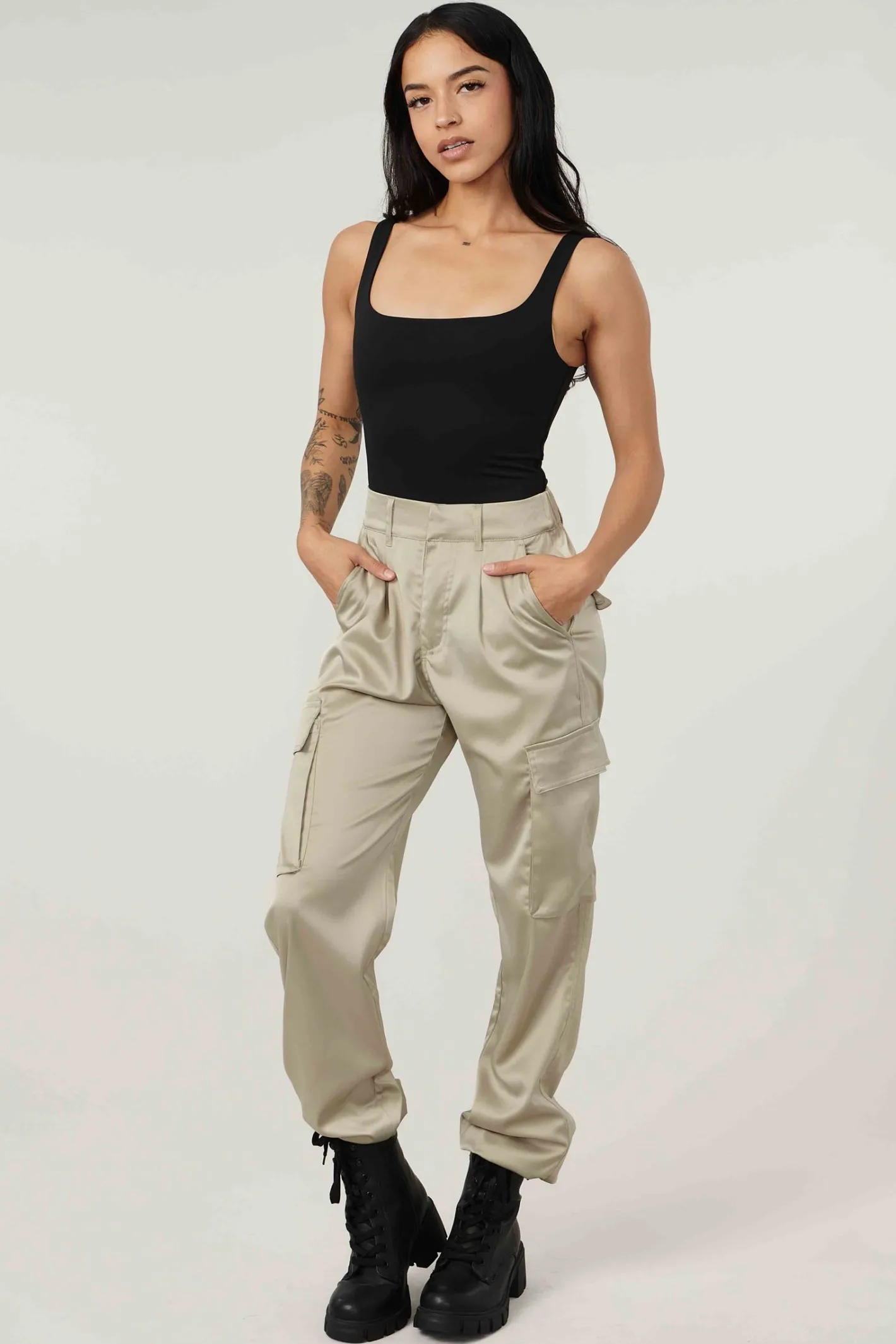 Youngla W217 Gloria Satin Cargo<Women Joggers & Pants
