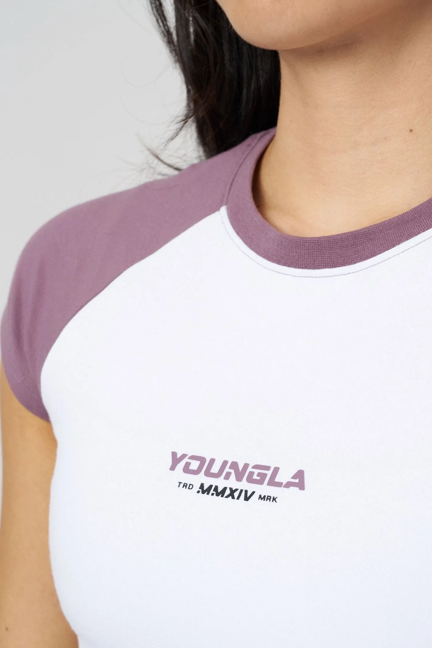 Youngla W441 Raglan Baby Tee<Women Tops