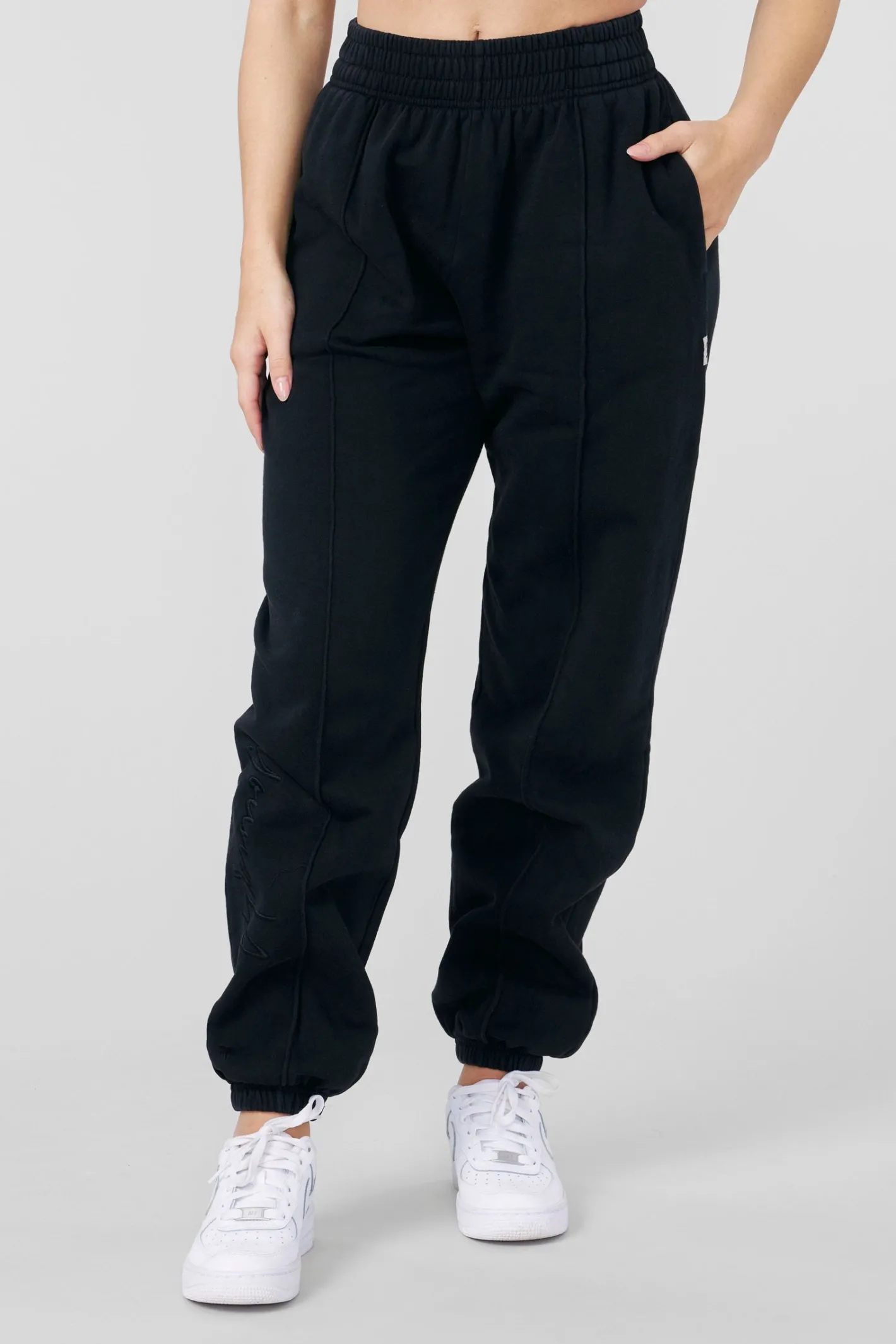Youngla W202-Script Joggers<Women Joggers & Pants